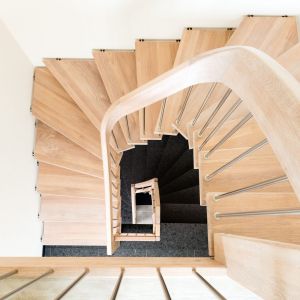 images/treppen/2025/holztreppen